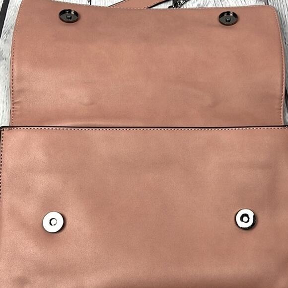 Mellow World Crossbody Bag Snap Closure Misty Rose Two Tone Gunmetal Hardware - Picture 3 of 8